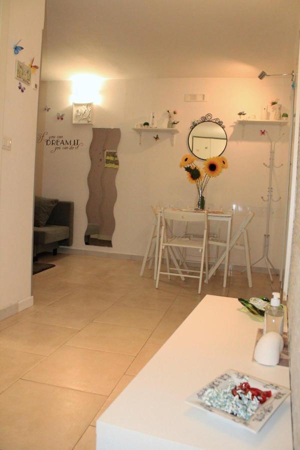 Casa Vacanze Angelica Salerno Buitenkant foto