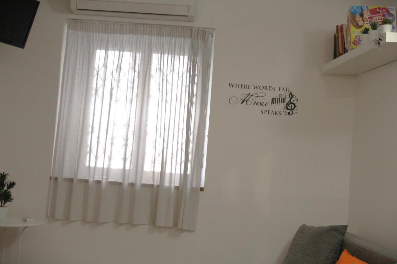 Casa Vacanze Angelica Salerno Buitenkant foto