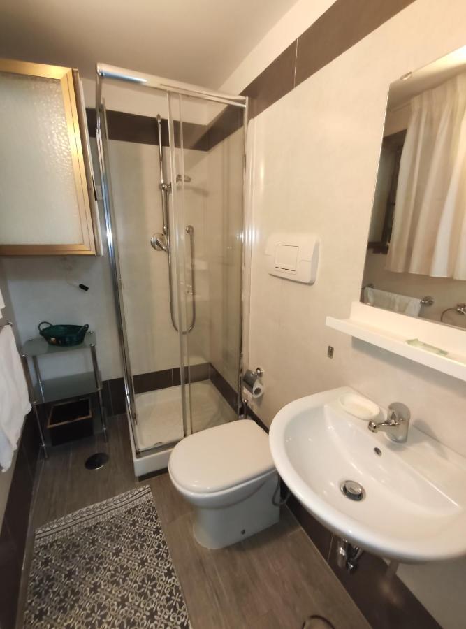 Casa Vacanze Angelica Salerno Buitenkant foto